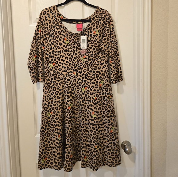 Torrid Leopard Print Ladies Dress with Pops of Color - Picture 8 of 8